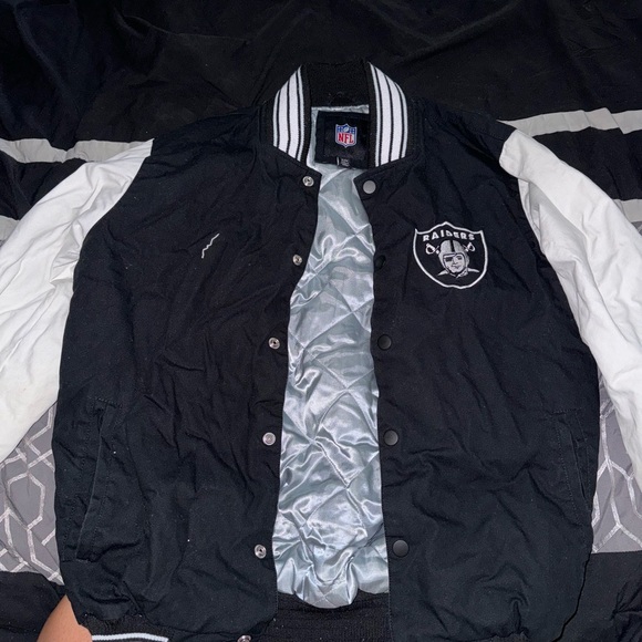 Oakland Raiders Super Bowl Puffer Jacket with Patches - Picture 2 of 2